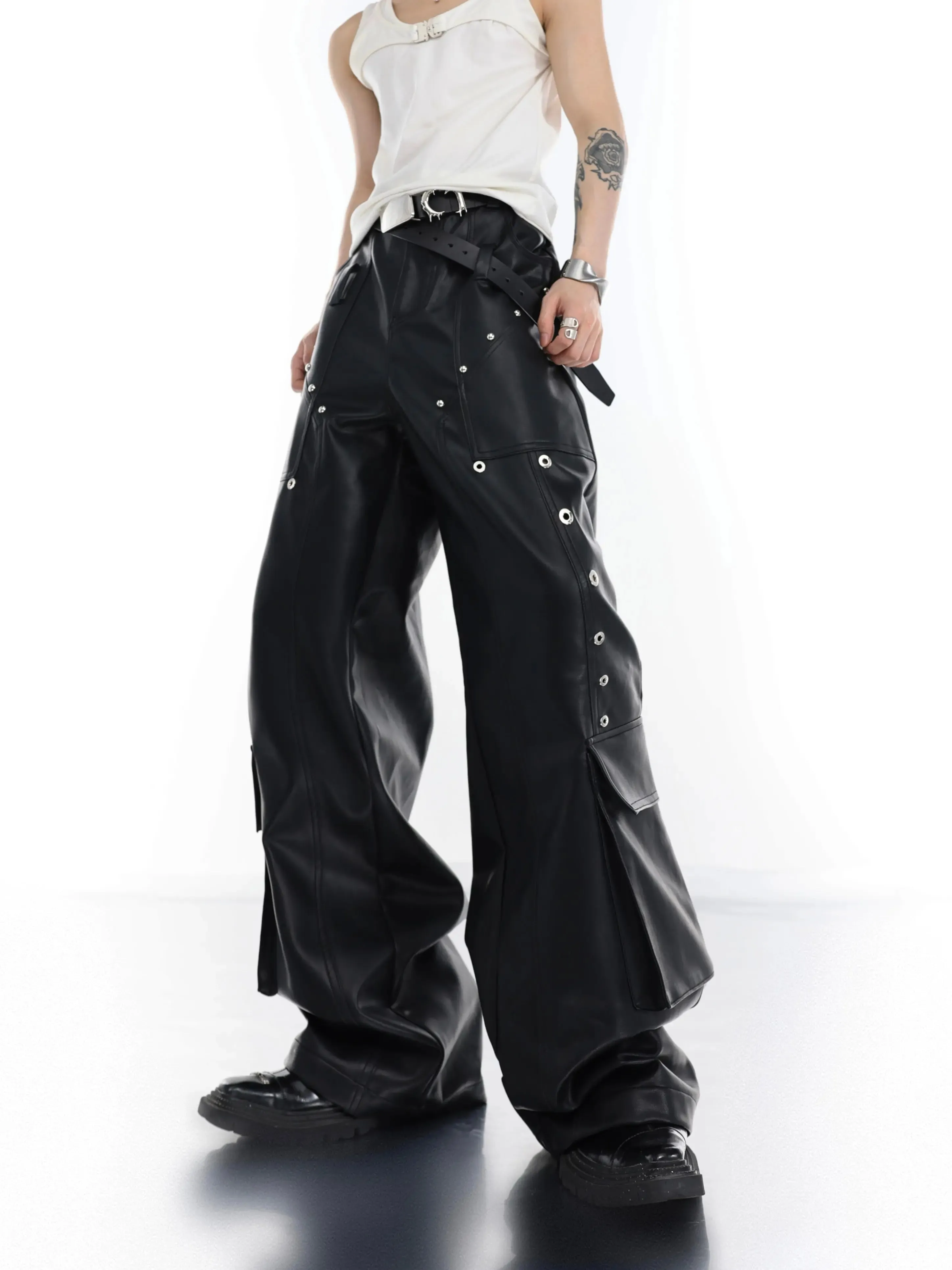 【23s July.】Large Pocket Studded Leather Pants