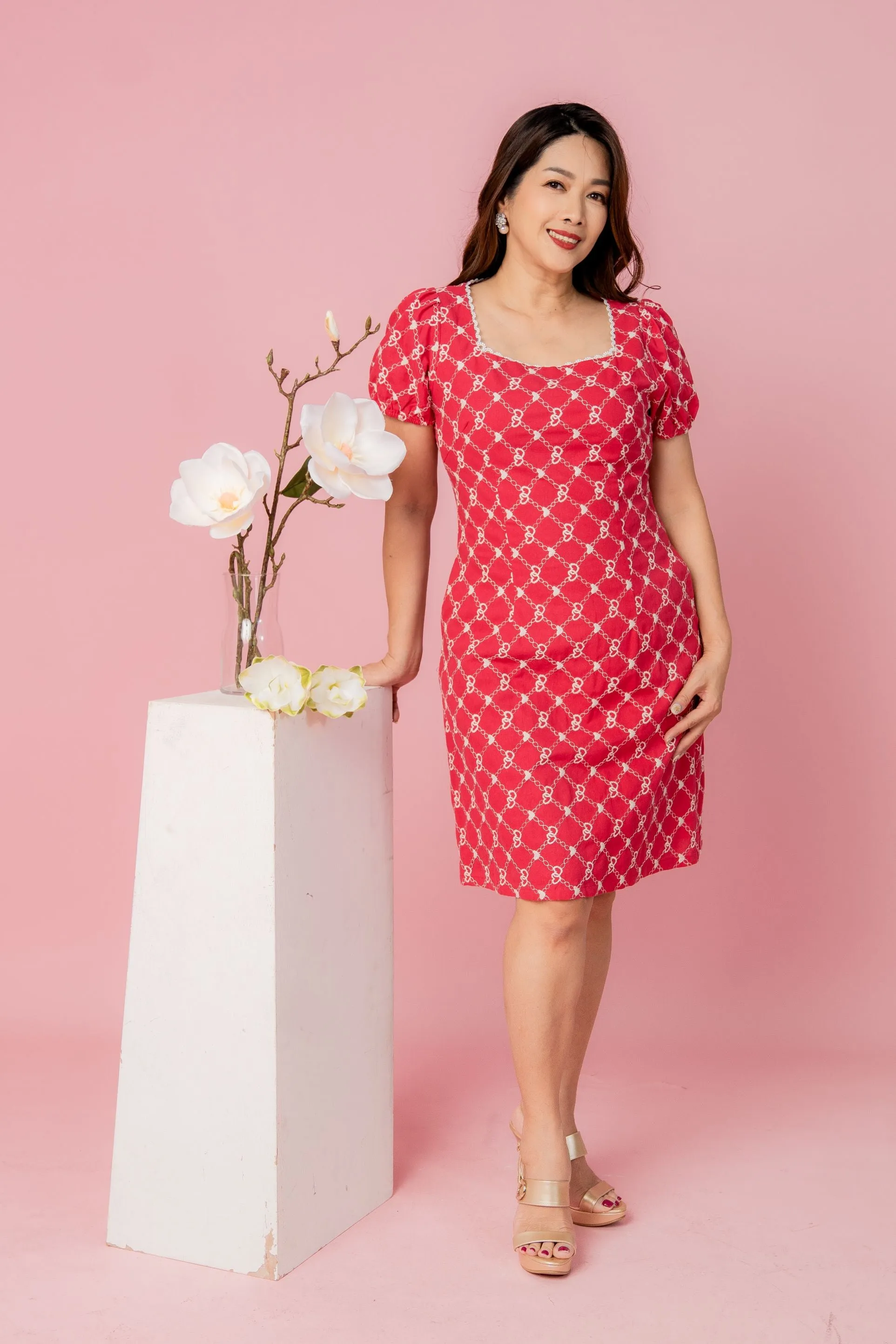 Love Chain Embroidery Dress With Puffy Sleeve