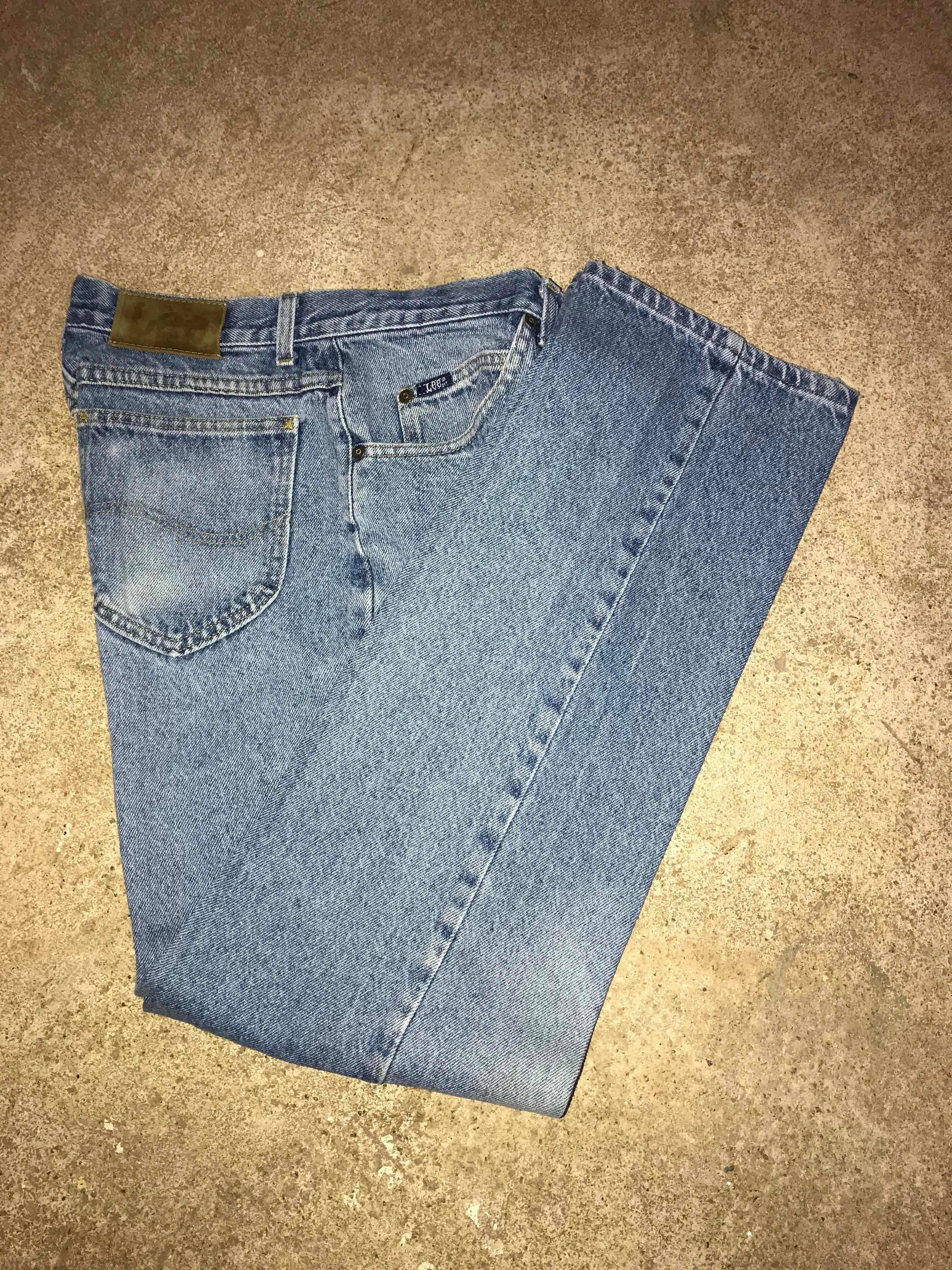 MENs LEE Jeans 31”x32” Straight Leg